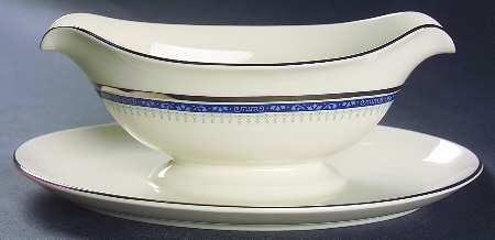 Grace Gravy Boat with Attached Underplate