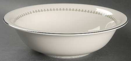 Greenbrier 9" Round Vegetable Bowl