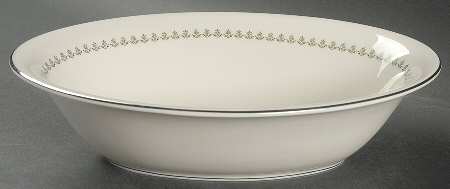 Greenbrier 9" Oval Vegetable Bowl