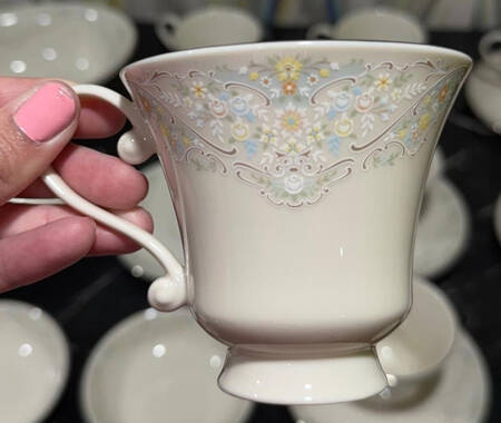 Heirloom Footed Cup