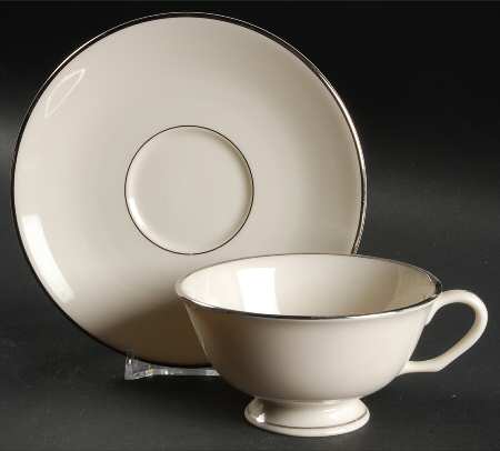 Juliet Footed Cup & Saucer Set