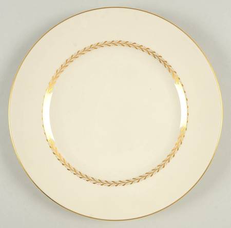 Laurel Luncheon Plate