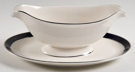 Lincoln Gravy Boat with Attached Underplate