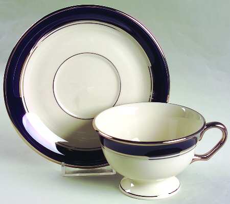 Lincoln Footed Cup & Saucer Set
