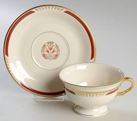 Malmo Footed Cup & Saucer Set