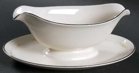 Minuet Gravy Boat with Attached Underplate