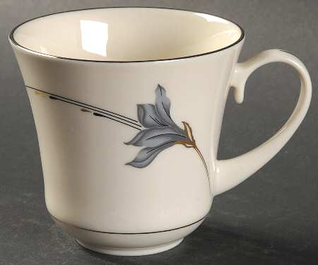 Nouveau Flat Cup