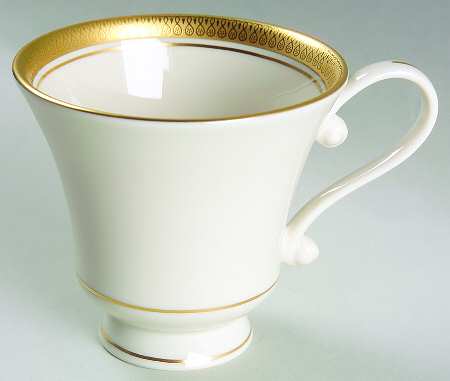 Palace (Ivory Background) Footed Cup
