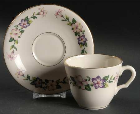 Pamela Flat Cup & Saucer Set