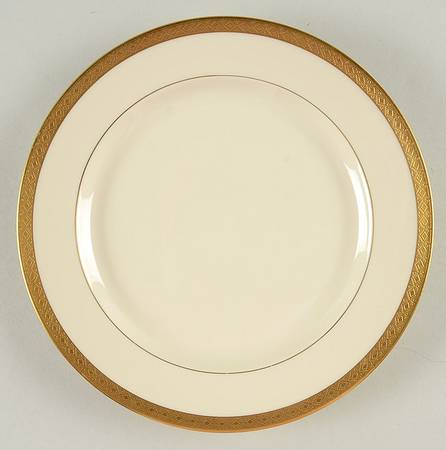 PIC1 Luncheon Plate