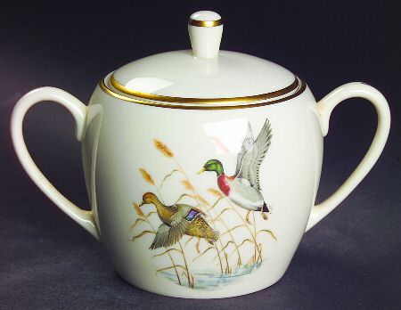 PIC4 Sugar Bowl & Lid