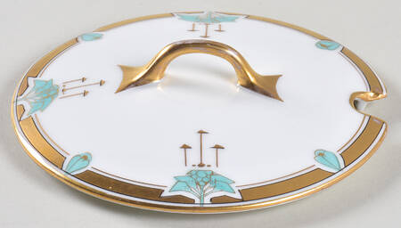 PIC5 Round Lid for Sauce Boat w/Attached Underplate