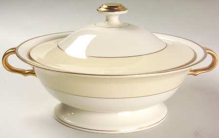 Pilgrim Round Covered Vegetable