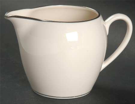 Pristine Creamer