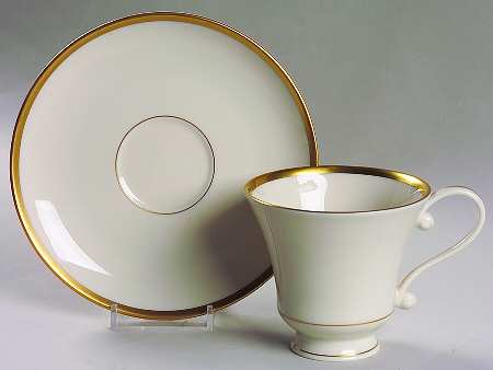 Richmond Footed Cup & Saucer Set