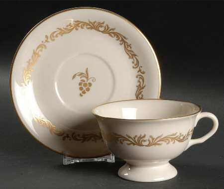 Rocail Footed Cup & Saucer Set