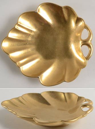 Rose and Daisy 7" Leaf Dish