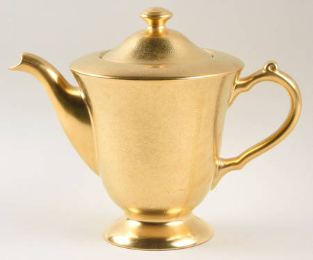 Rose and Daisy Teapot & Lid by Pickard