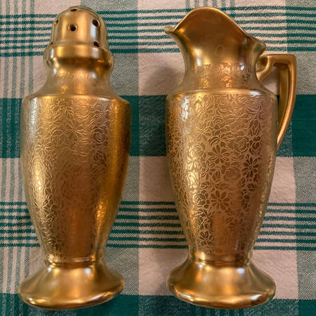 Rose and Daisy Tall Salt Shaker