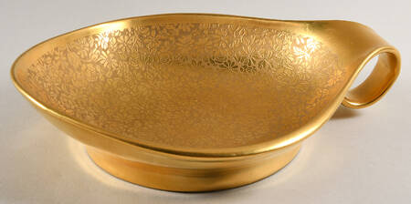 Rose and Daisy 7" Round 1 Handle Bon Bon