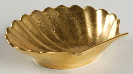 Rose and Daisy 4" Shell Shaped Dish