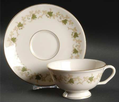Savannah Footed Cup & Saucer Set