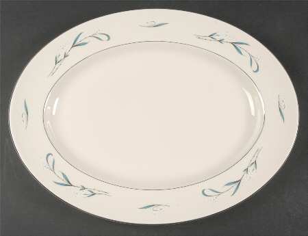 Snowberry 15" Oval Serving Platter