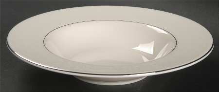 Venetia (Cream, Thin Platinum Trim) Rim Soup Bowl