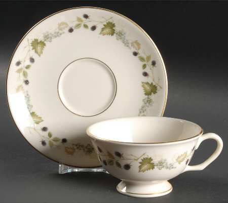 Verona Footed Cup & Saucer Set