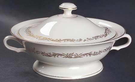 Victoria Round Covered Vegetable