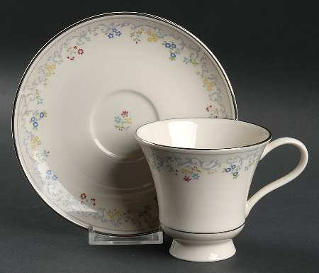 Waverly Footed Cup & Saucer Set