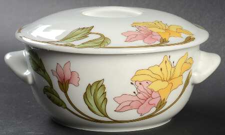 Les Volutes Individual Casserole & Lid