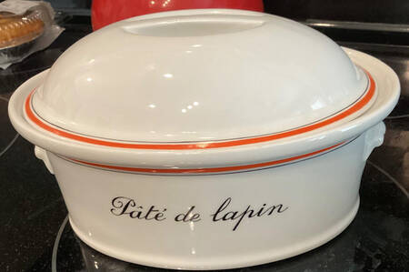 PIL1 1 Quart Oval Covered Casserole