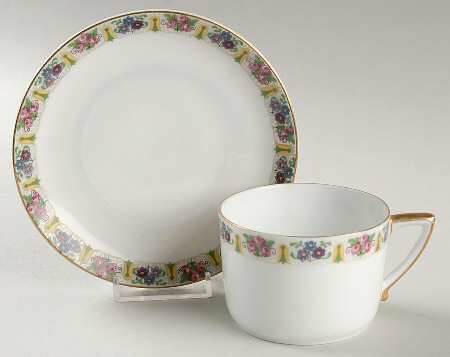 6031 Flat Cup & Saucer Set