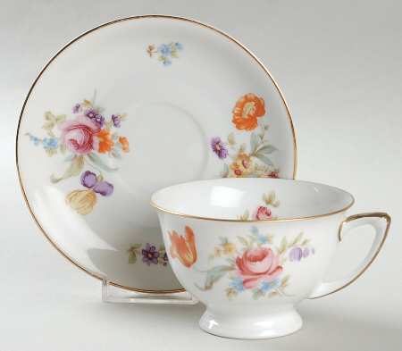 11281 Footed Cup & Saucer Set