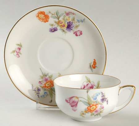 11281 Flat Cup & Saucer Set