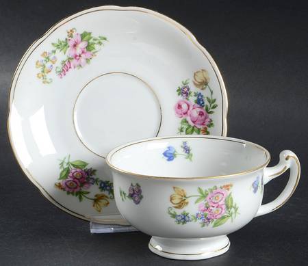 PIR4 Footed Cup & Saucer Set