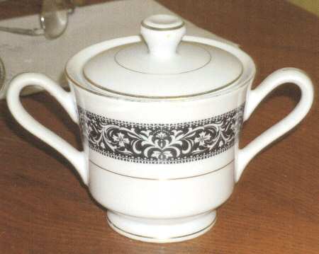Ascot Sugar Bowl & Lid