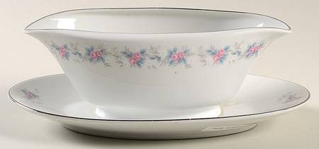 Sonata Gravy Boat with Attached Underplate