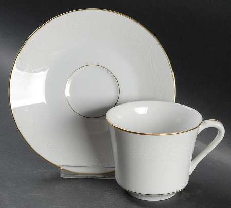 Windsor Flat Cup & Saucer Set