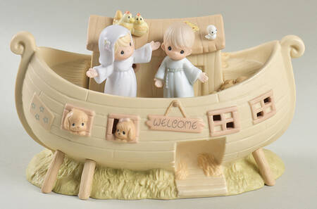 Noah's Ark Cracked Egg-Noah's Ark Set - Egg Trademark With Box