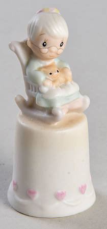 The Purr-fect Grandma Thimble Ship-The Purr-Fect Grandma - Ship Trademark With Box