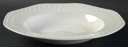 Acanthus Large Rim Soup Bowl