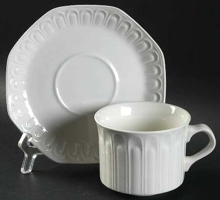 Acanthus Flat Cup & Saucer Set