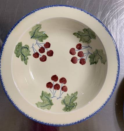Dorset Fruit Rim Soup Bowl