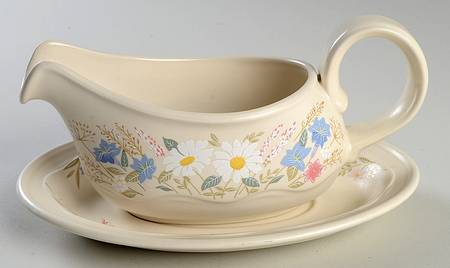 Springtime Gravy Boat & Underplate