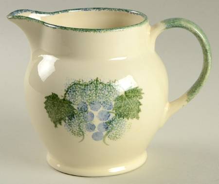 Vineyard 24 Oz Pitcher