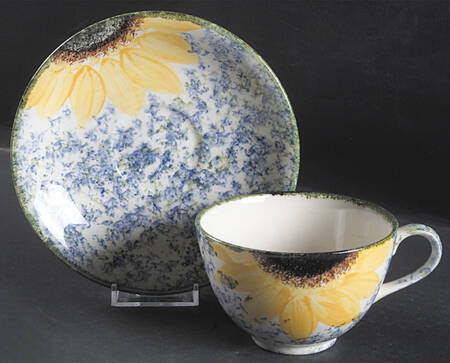 Vincent Flat Cup & Saucer Set