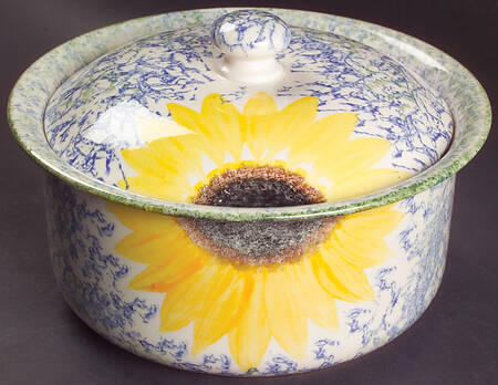 Vincent 2.5 Qt Round Covered Casserole