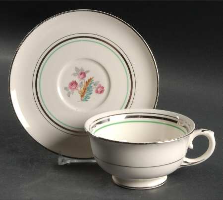 1219 Footed Cup & Saucer Set